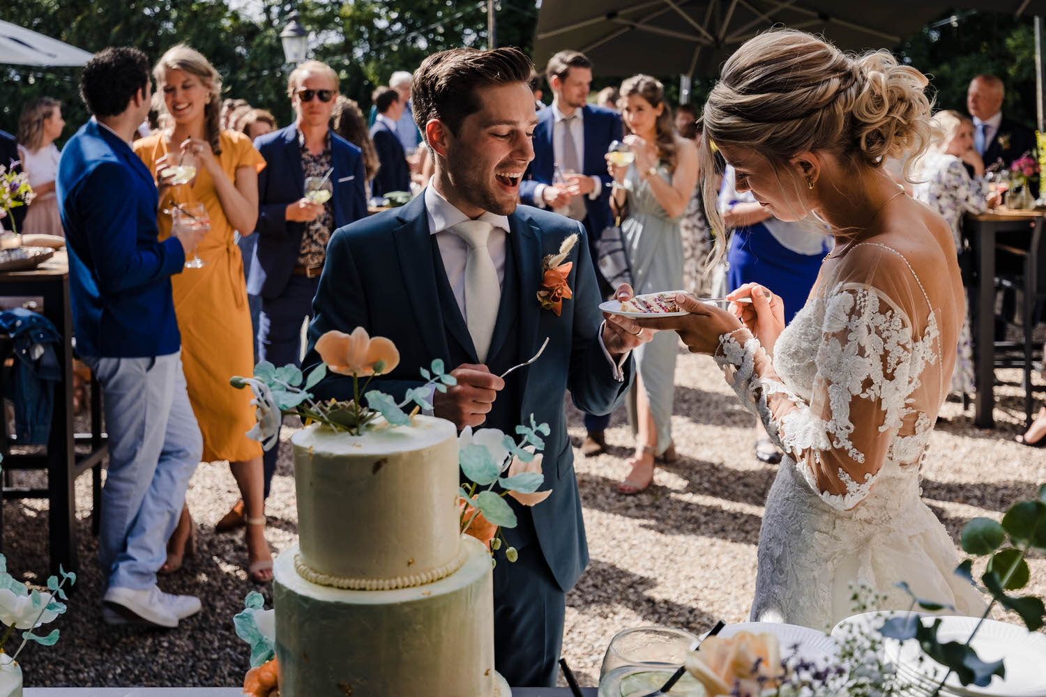 aansnijden bruidstaart