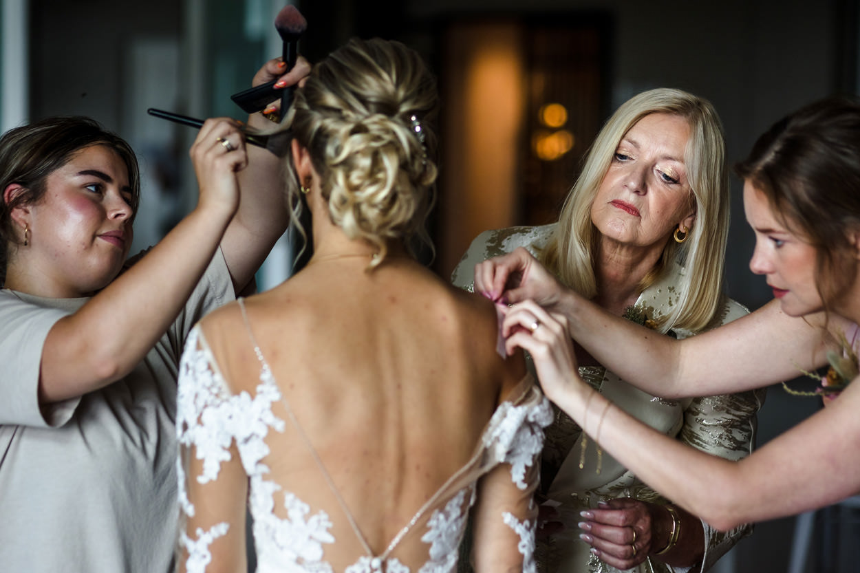 voorbereidingen bruid