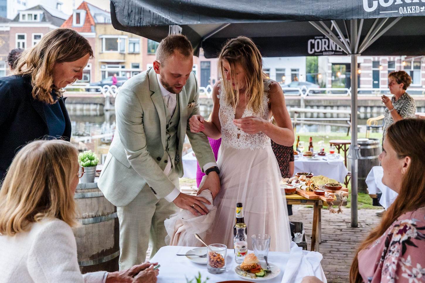 diner tijdens bruiloft