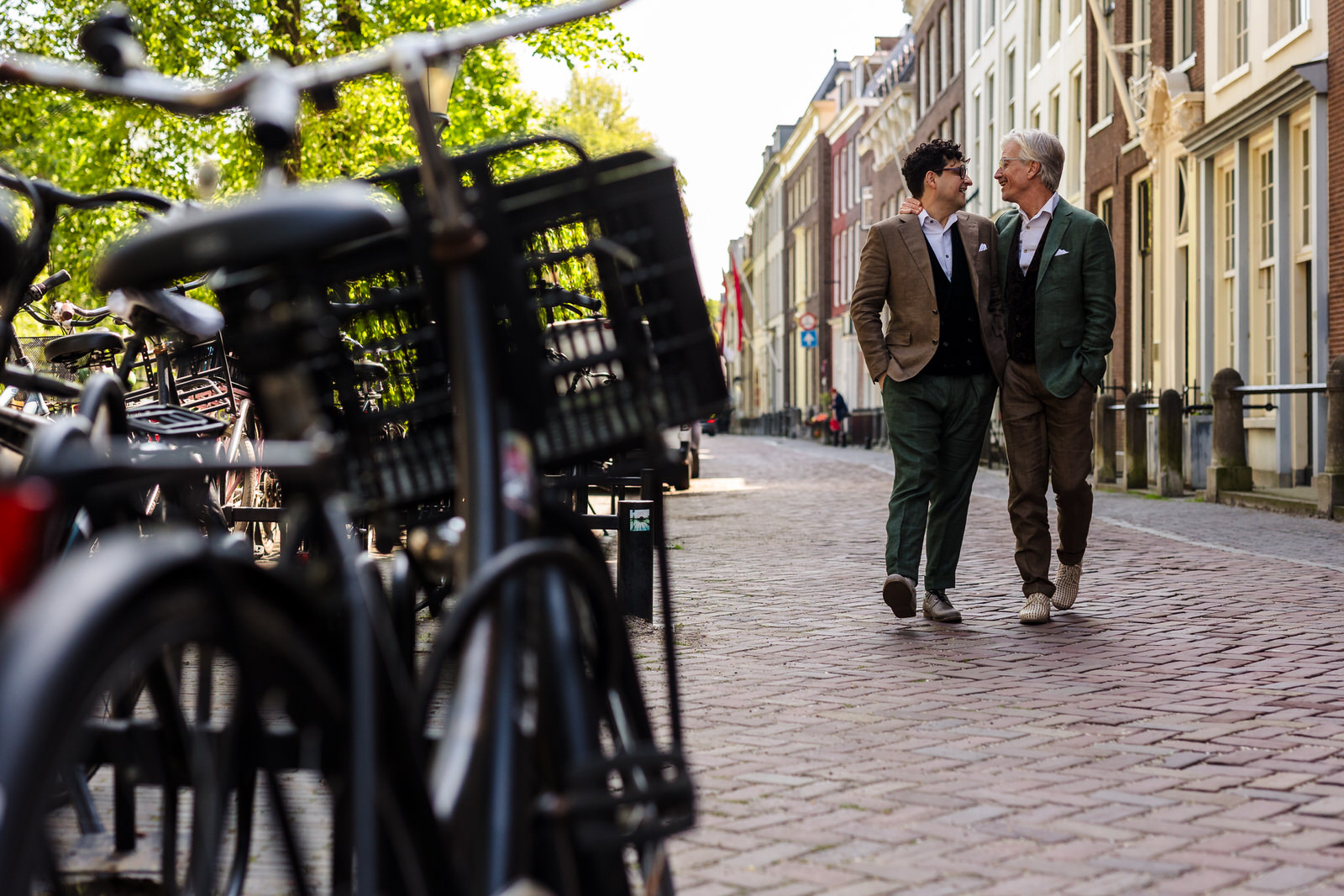 fotoshoot bruiloft twee mannen binnenstad utrecht
