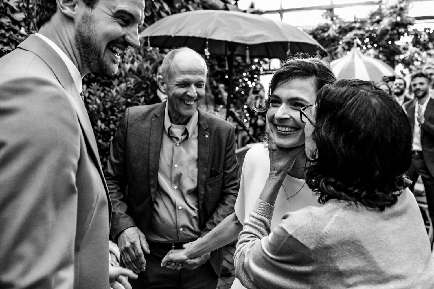 trouwceremonie van bruiloft bij rijk van de keizer in amsterdam