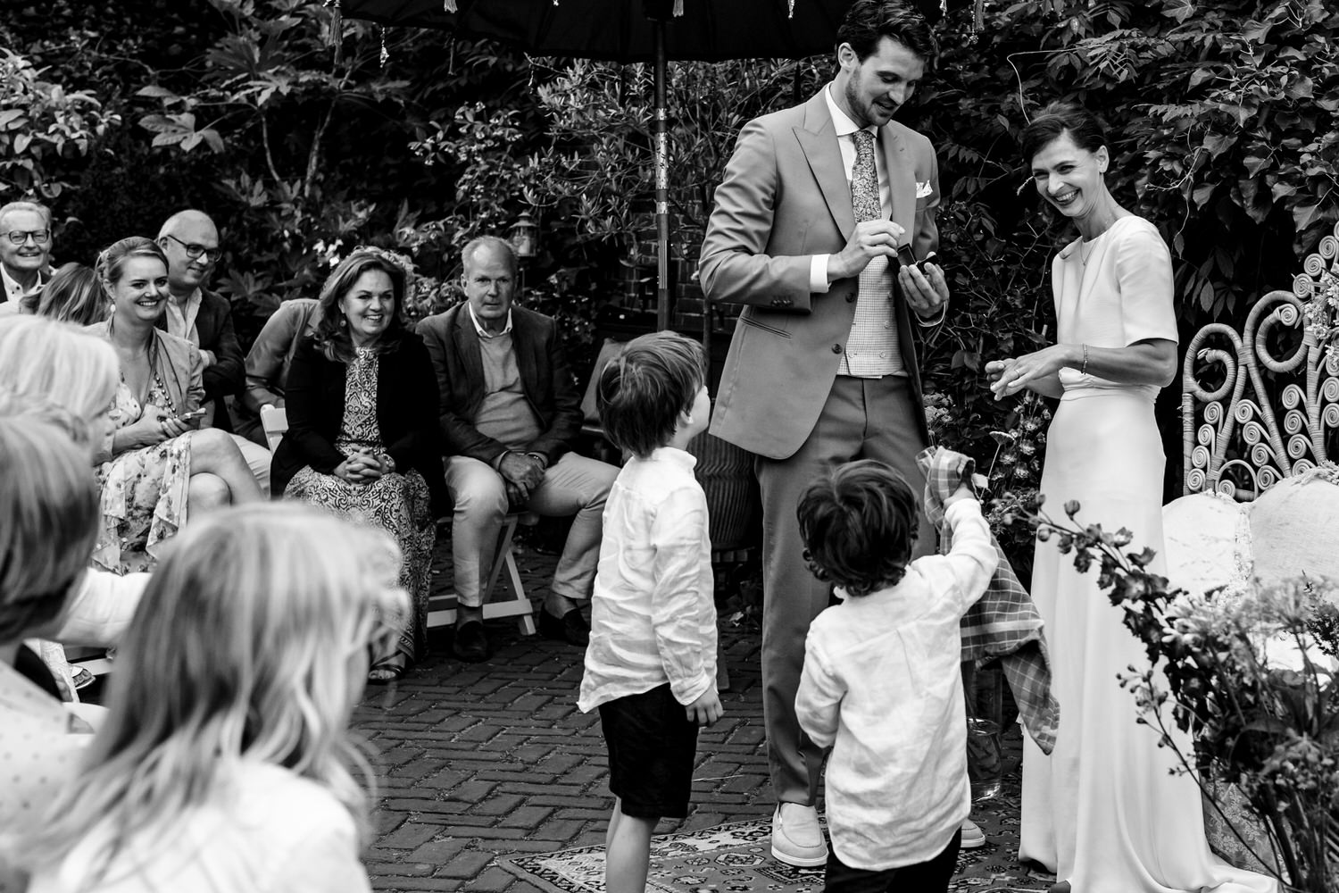 trouwceremonie van bruiloft bij rijk van de keizer in amsterdam