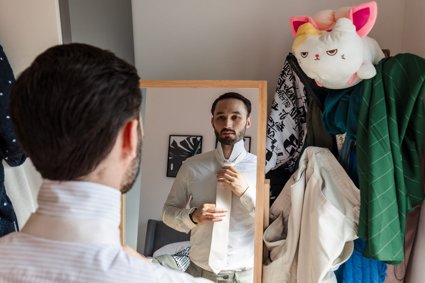 getting ready van de bruidegom