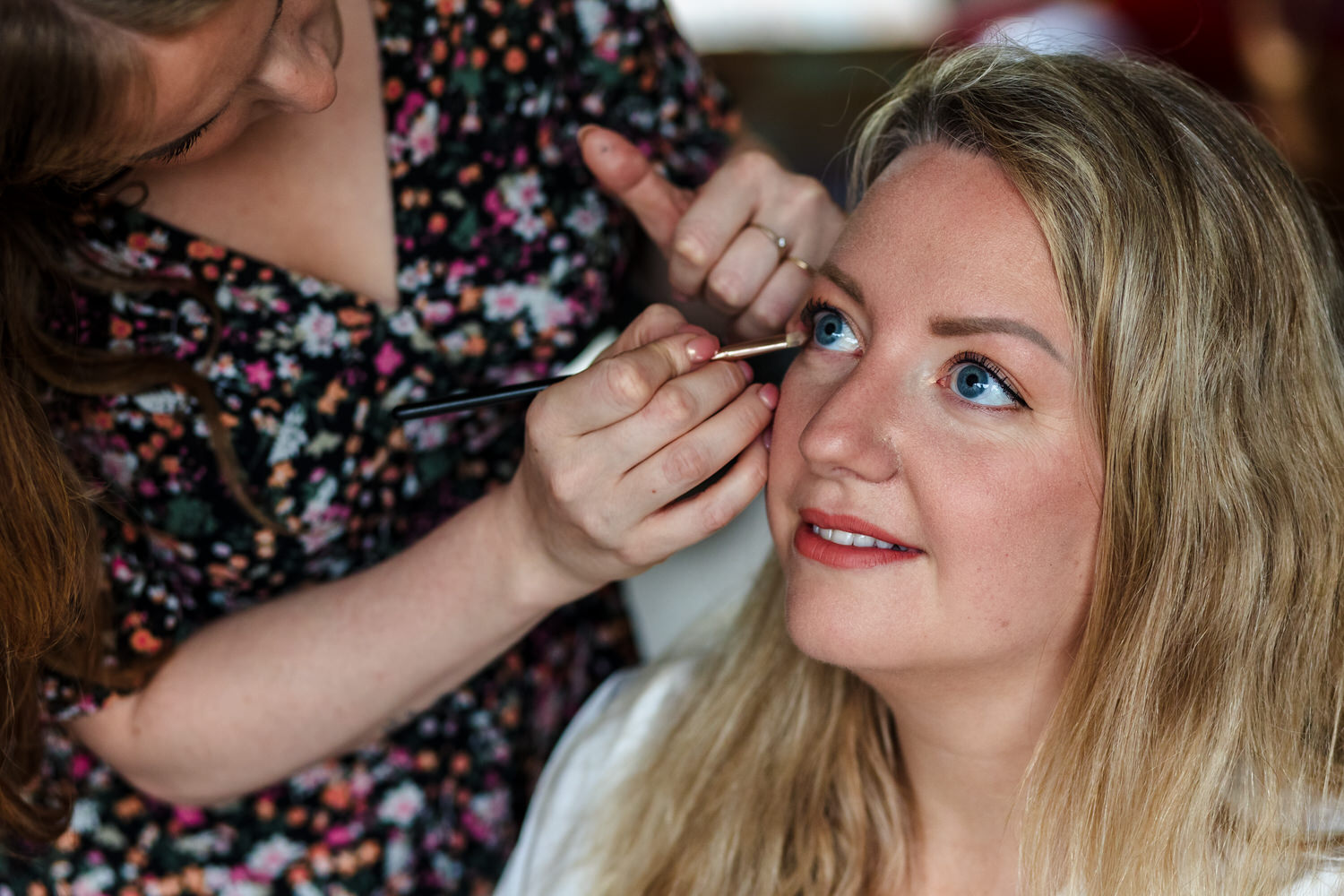 close-up van bruid in de make-up