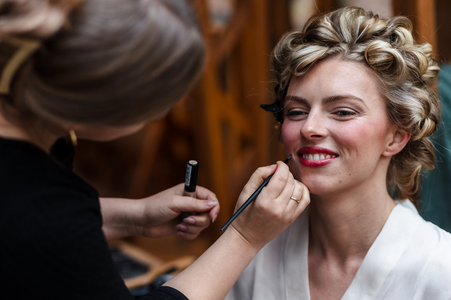 bruid in de make-up